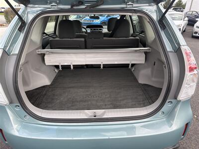 2015 Toyota Prius v Two   - Photo 11 - West Chester, PA 19382