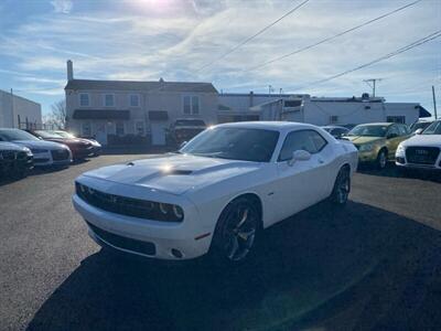 2015 Dodge Challenger R/T Plus   - Photo 2 - West Chester, PA 19382