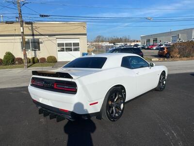 2015 Dodge Challenger R/T Plus   - Photo 5 - West Chester, PA 19382