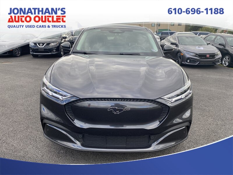 2022 Ford Mustang Mach-E Select  