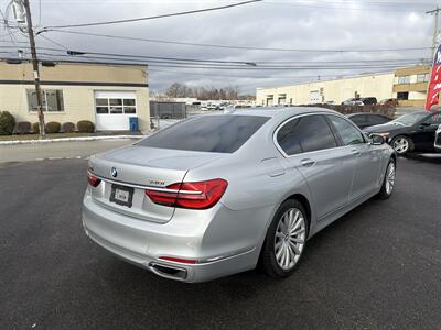 2019 BMW 740i - Photo 5 - West Chester, PA 19382