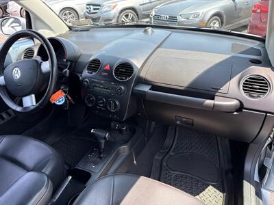 2010 Volkswagen New Beetle Convertible Base PZEV   - Photo 15 - West Chester, PA 19382