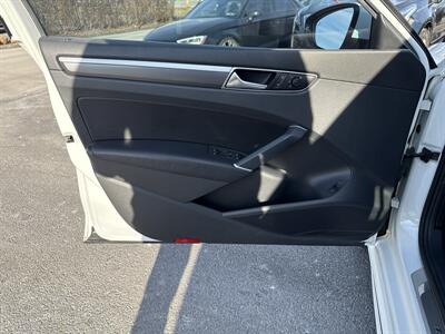 2018 Volkswagen Passat 2.0T S - Photo 9 - West Chester, PA 19382