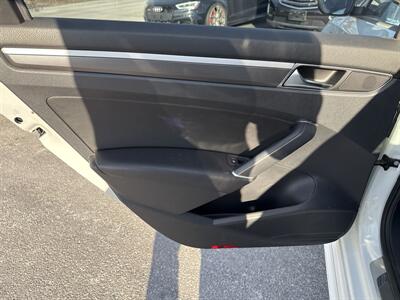 2018 Volkswagen Passat 2.0T S - Photo 11 - West Chester, PA 19382