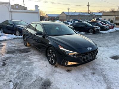 2022 Hyundai ELANTRA Limited   - Photo 3 - West Chester, PA 19382