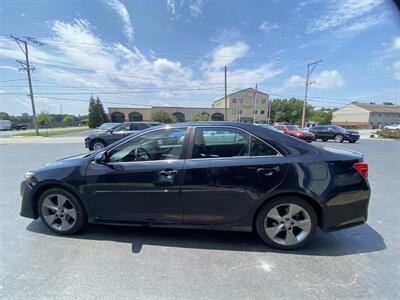 2014 Toyota Camry SE   - Photo 8 - West Chester, PA 19382