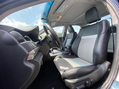2014 Toyota Camry SE   - Photo 9 - West Chester, PA 19382