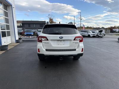 2016 Subaru Outback 2.5i Limited   - Photo 6 - West Chester, PA 19382