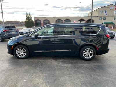 2017 Chrysler Pacifica LX   - Photo 8 - West Chester, PA 19382