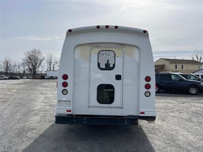 2009 Ford E-Series Van Buss  Super Duty Van - Photo 6 - West Chester, PA 19382