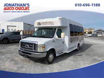 2009 Ford E-Series Van Buss  Super Duty Van - Photo 1 - West Chester, PA 19382