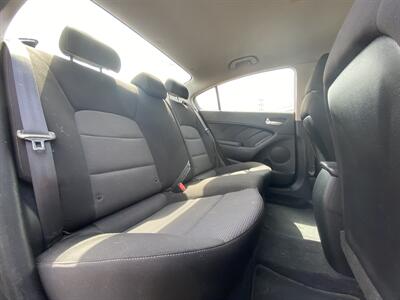 2017 Kia Forte LX   - Photo 12 - West Chester, PA 19382