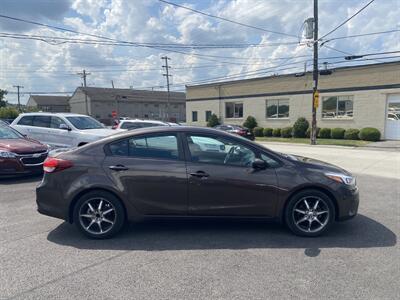 2017 Kia Forte LX   - Photo 4 - West Chester, PA 19382