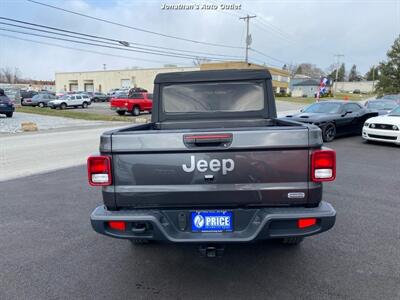 2021 Jeep Gladiator Overland   - Photo 6 - West Chester, PA 19382