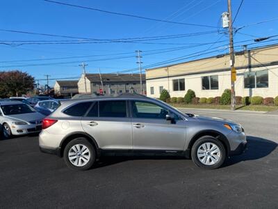 2016 Subaru Outback 2.5i Premium   - Photo 4 - West Chester, PA 19382