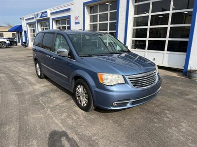 2012 Chrysler Town and Country Limited   - Photo 3 - West Chester, PA 19382