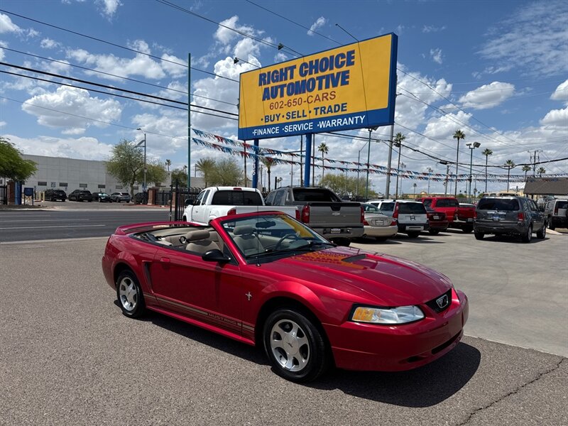 2000 Ford Mustang  