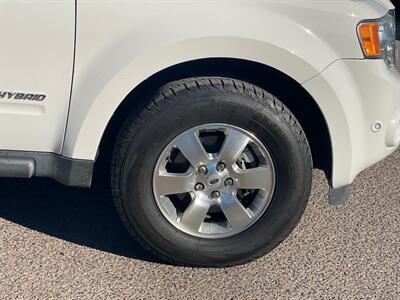 2012 Ford Escape Hybrid Limited   - Photo 10 - Phoenix, AZ 85014