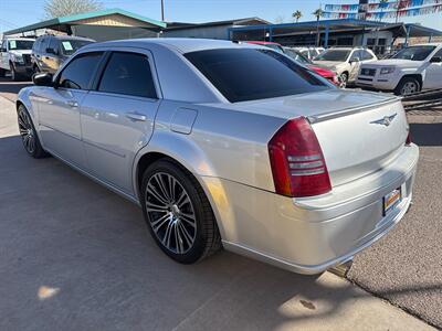 2006 Chrysler 300 Series SRT-8   - Photo 7 - Phoenix, AZ 85014