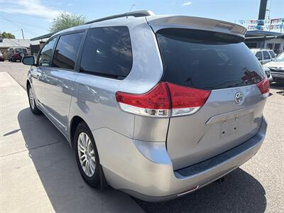 2012 Toyota Sienna XLE 8-Passenger   - Photo 6 - Phoenix, AZ 85014