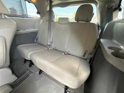 2012 Toyota Sienna XLE 8-Passenger   - Photo 22 - Phoenix, AZ 85014