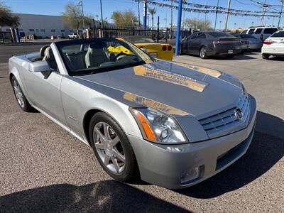 2005 Cadillac XLR   - Photo 2 - Phoenix, AZ 85014