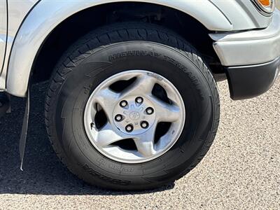 2004 Toyota Tacoma PreRunner V6   - Photo 10 - Phoenix, AZ 85014