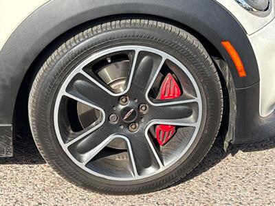 2013 MINI Cooper John Cooper Works   - Photo 10 - Phoenix, AZ 85014