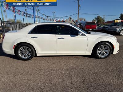 2015 Chrysler 300C   - Photo 9 - Phoenix, AZ 85014