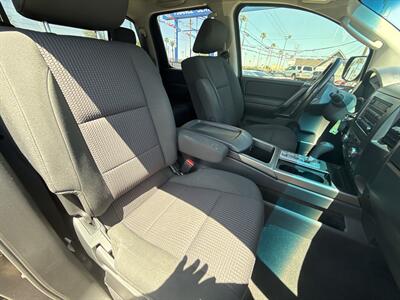 2010 Nissan Titan SE Crew Cab RWD   - Photo 12 - Phoenix, AZ 85014