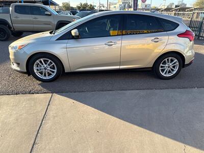 2018 Ford Focus SE   - Photo 5 - Phoenix, AZ 85014