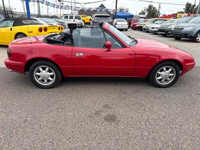 1991 Mazda MX-5 Miata   - Photo 17 - Phoenix, AZ 85014