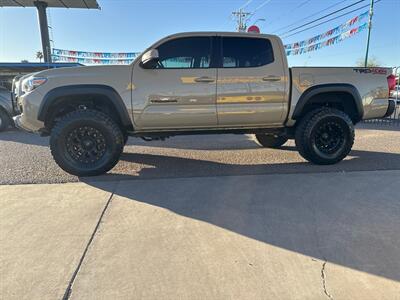 2017 Toyota Tacoma Double Cab TRD Off-Road 4x4   - Photo 5 - Phoenix, AZ 85014