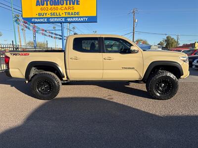 2017 Toyota Tacoma Double Cab TRD Off-Road 4x4   - Photo 9 - Phoenix, AZ 85014