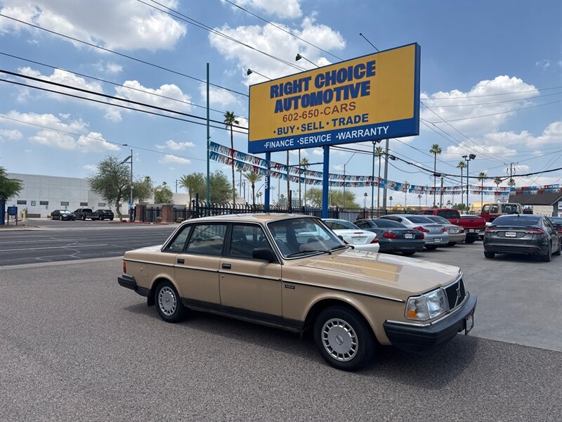 1986 Volvo 240 DL  