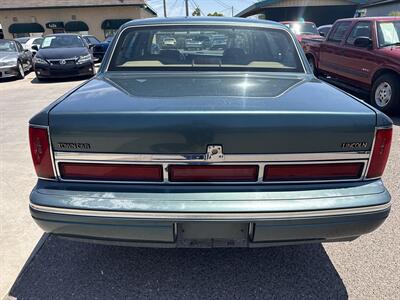 1995 Lincoln Town Car Executive   - Photo 7 - Phoenix, AZ 85014