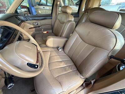 1995 Lincoln Town Car Executive   - Photo 15 - Phoenix, AZ 85014