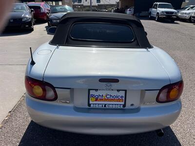 2000 Mazda MX-5 Miata   - Photo 11 - Phoenix, AZ 85014