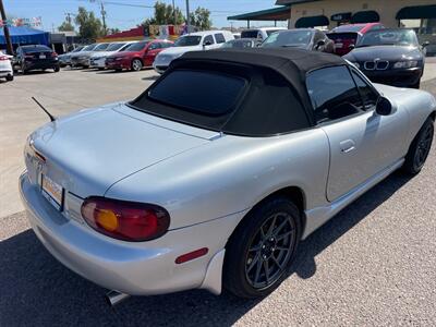 2000 Mazda MX-5 Miata   - Photo 13 - Phoenix, AZ 85014