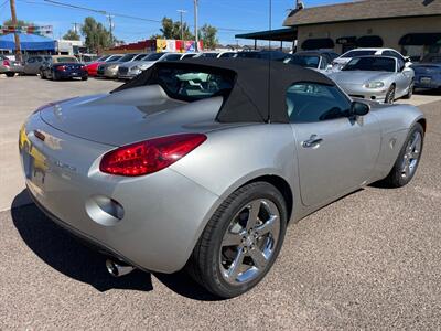 2006 Pontiac Solstice Convertible   - Photo 15 - Phoenix, AZ 85014