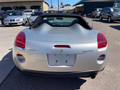 2006 Pontiac Solstice Convertible   - Photo 13 - Phoenix, AZ 85014