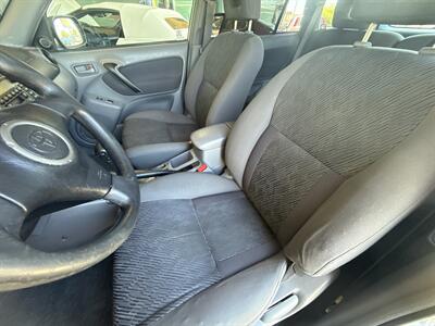 2002 Toyota RAV4   - Photo 15 - Phoenix, AZ 85014