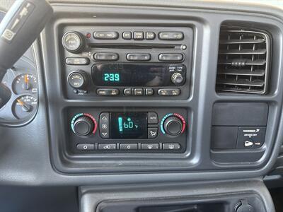 2005 GMC Sierra 2500 SLT   - Photo 15 - Phoenix, AZ 85014