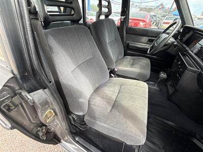 1991 Volvo 240 DL Sedan   - Photo 14 - Phoenix, AZ 85014