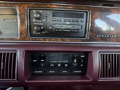 1993 Buick Roadmaster Limited   - Photo 14 - Phoenix, AZ 85014