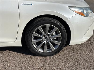 2015 Toyota Camry Hybrid XLE   - Photo 10 - Phoenix, AZ 85014