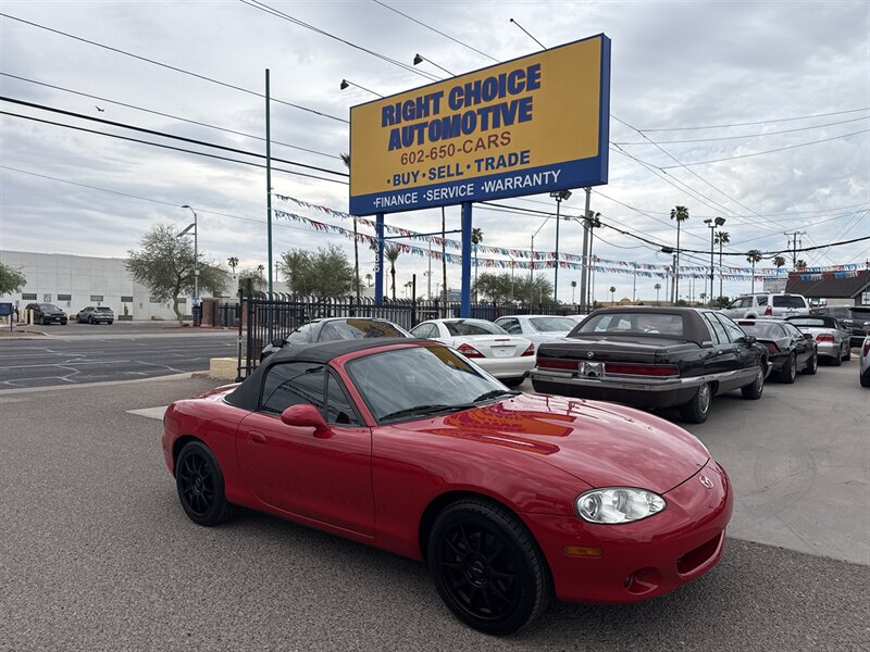 2004 Mazda MX-5 Miata LS  