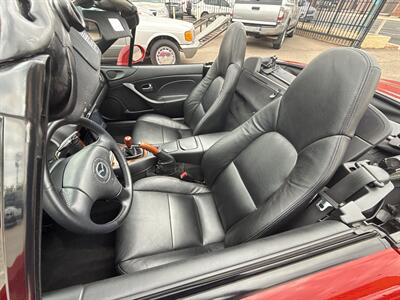2004 Mazda MX-5 Miata LS   - Photo 25 - Phoenix, AZ 85014