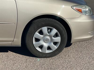 2004 Toyota Camry LE   - Photo 10 - Phoenix, AZ 85014