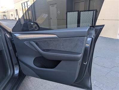 2024 Tesla Model Y LONG RANG   - Photo 19 - Fremont, CA 94538